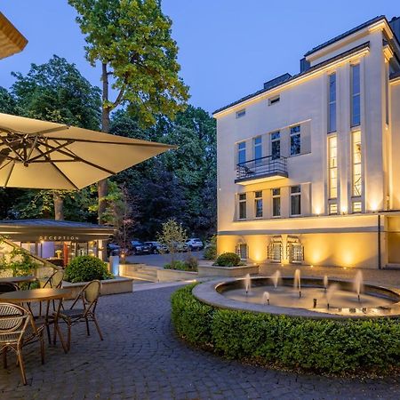 Lion'S Castle Hotel Leopoli Esterno foto