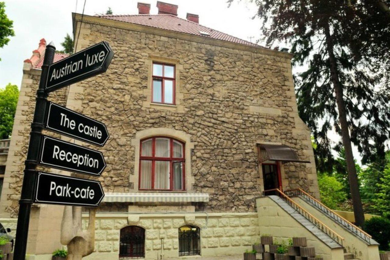 Lion'S Castle Hotel Leopoli Esterno foto